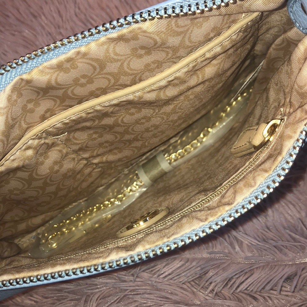 Hand Bag - Picture 3 of 3